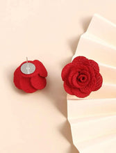 Charger l'image dans la galerie, Boucles d'oreilles en forme de fleurs