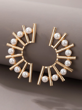 Charger l'image dans la galerie, Boucles d'Oreilles Ornées d'une Fausse Perle pour une Touche Chic
