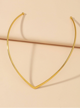 Charger l'image dans la galerie, Collier Ras-du-Cou au Design Géométrique Élégant