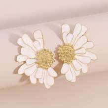 Charger l'image dans la galerie, Boucles d'oreilles en Forme de Fleur
