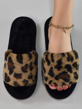 Charger l'image dans la galerie, Pantoufles pour Femme à la Mode, Duveteuses à Motif Léopard avec Bout Ouvert