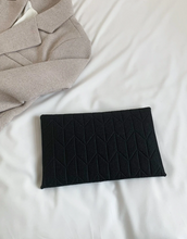 Charger l'image dans la galerie, Sac Matelassé à Détail en Métal