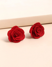 Charger l&#39;image dans la galerie, Boucles d&#39;oreilles en forme de fleurs
