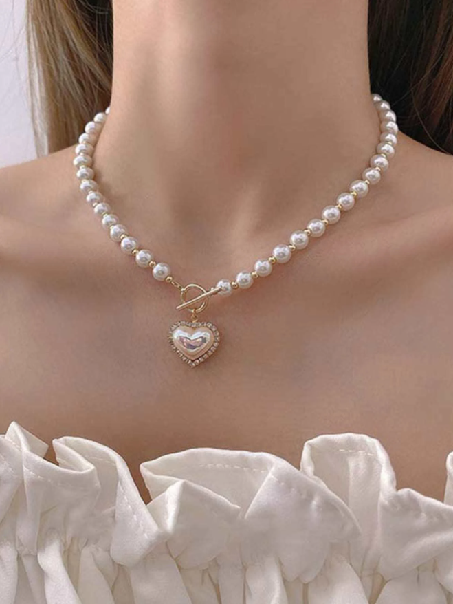 Collier Perles en Forme de Coeur avec Pendentif et Strass